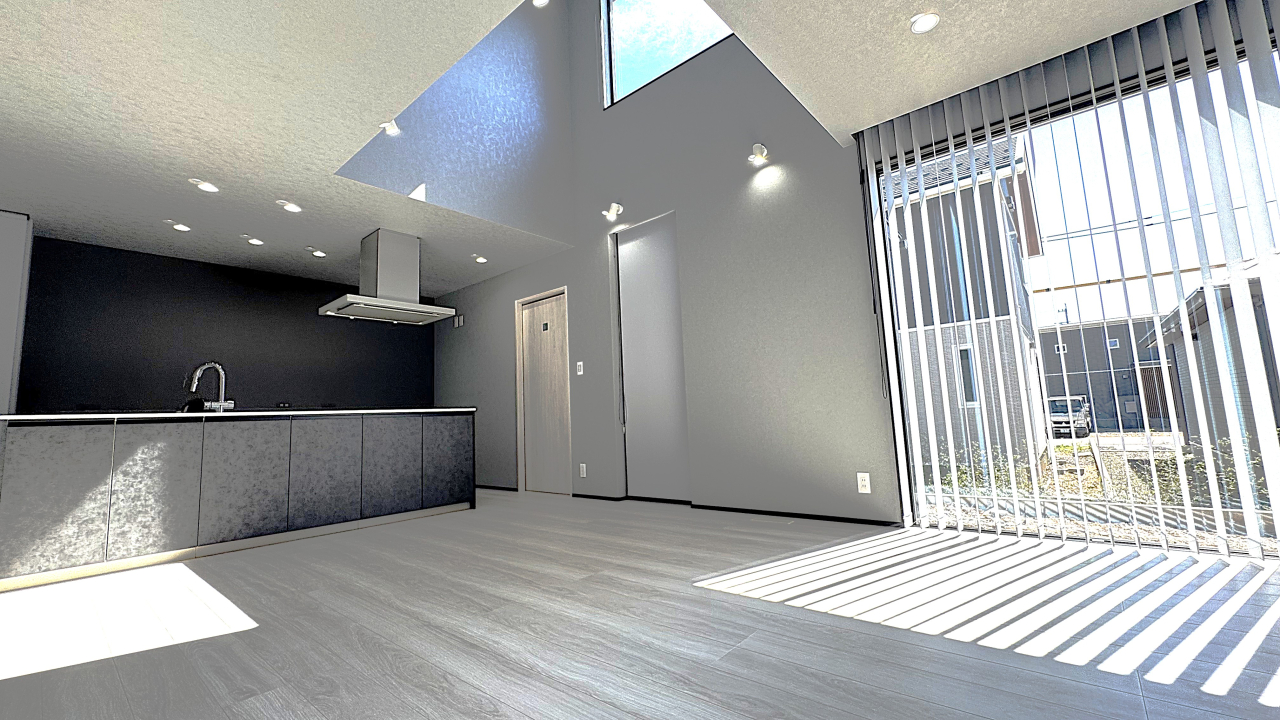 グレー×ブラックで魅せる、今どきモダンな暮らし